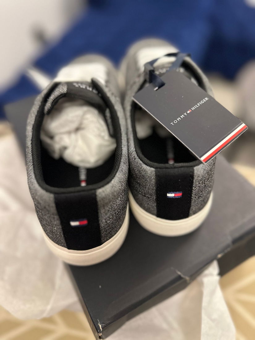 Adidasi Tommy Hilfiger noi originali