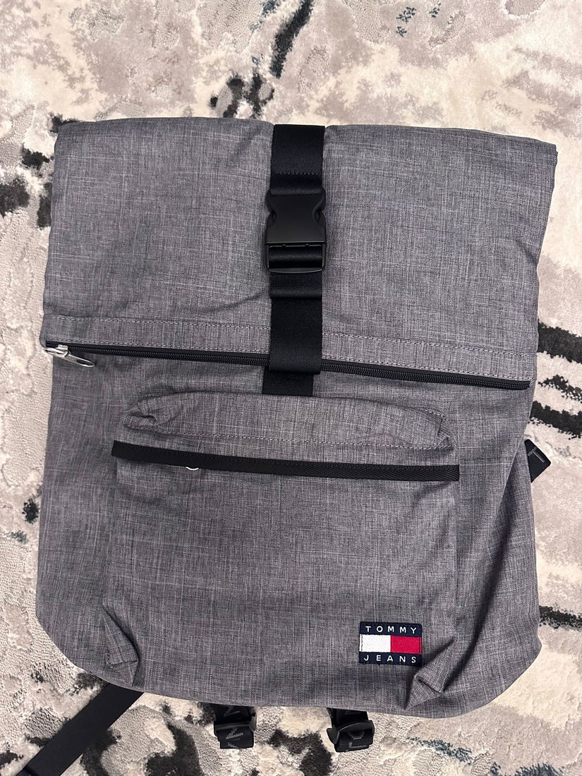 Ghiozdan Tommy Hilfiger nou original incapator