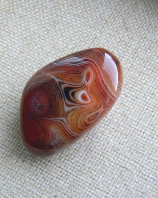 Agat Madagascar rulat (MAL)