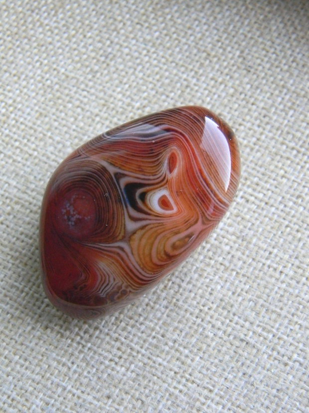Agat Madagascar rulat (MAL)