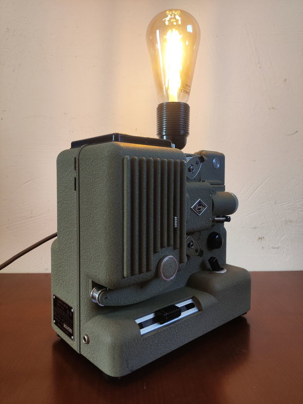 Lampă Handmade din Proiector Vintage