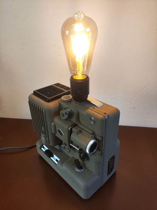 Lampă Handmade din Proiector Vintage