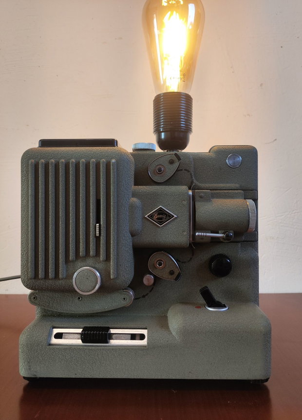 Lampă Handmade din Proiector Vintage