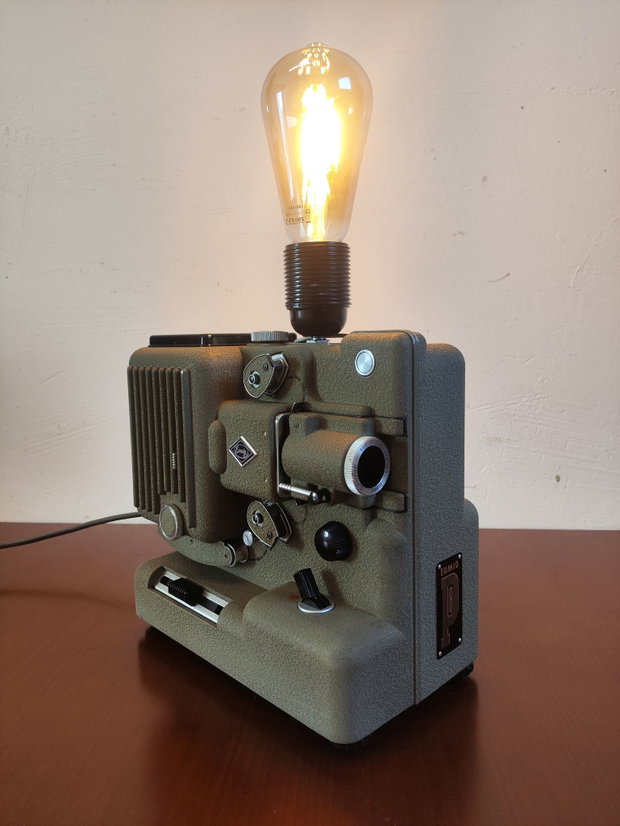 Lampă Handmade din Proiector Vintage
