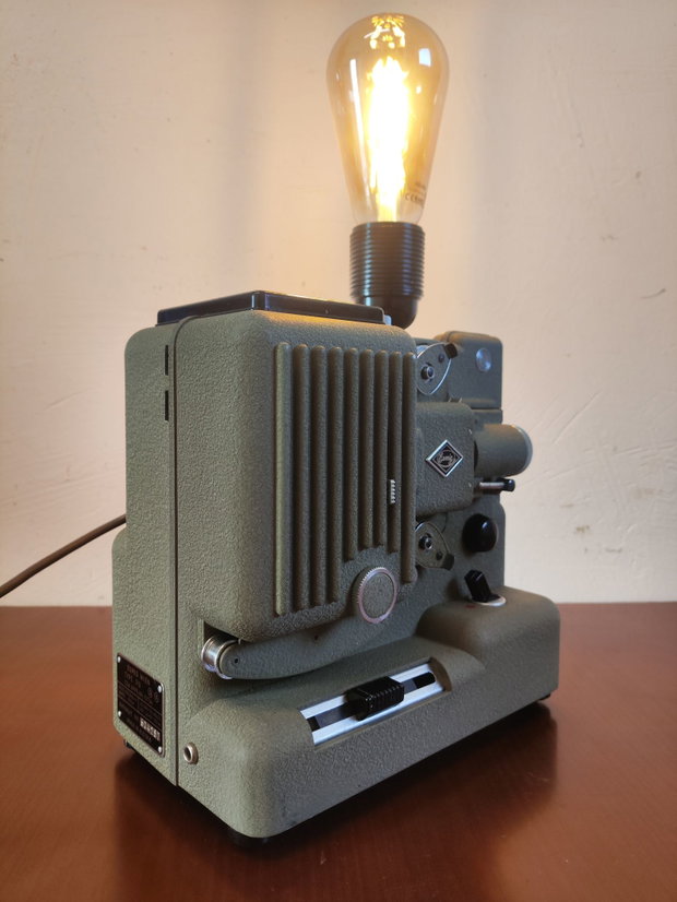 Lampă Handmade din Proiector Vintage