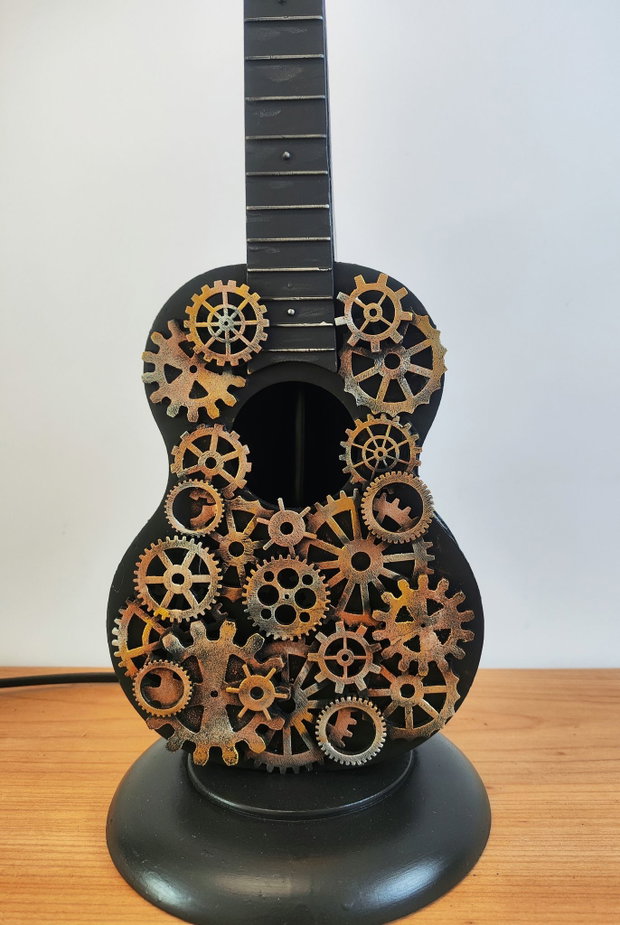 Lampa handmade -Mini chitară