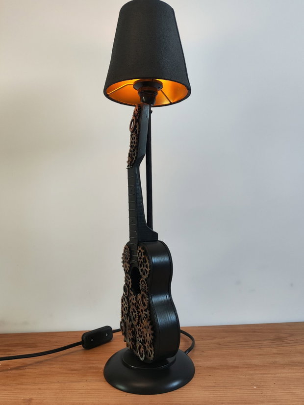 Lampa handmade -Mini chitară