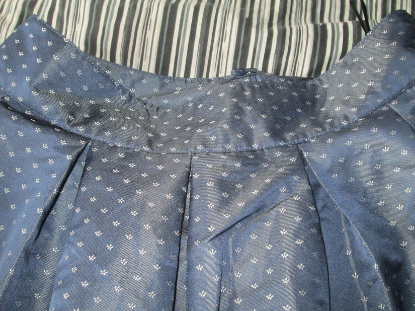 fusta bleumarine cu cerbi 40