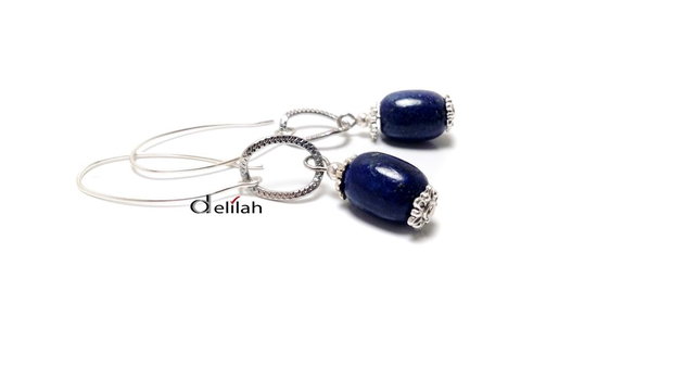 Cercei cu butoiase lapis lazuli