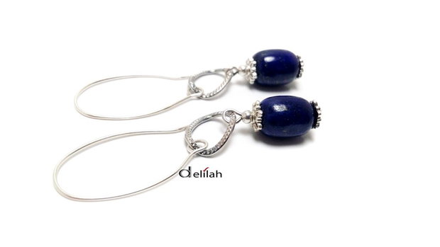 Cercei cu butoiase lapis lazuli