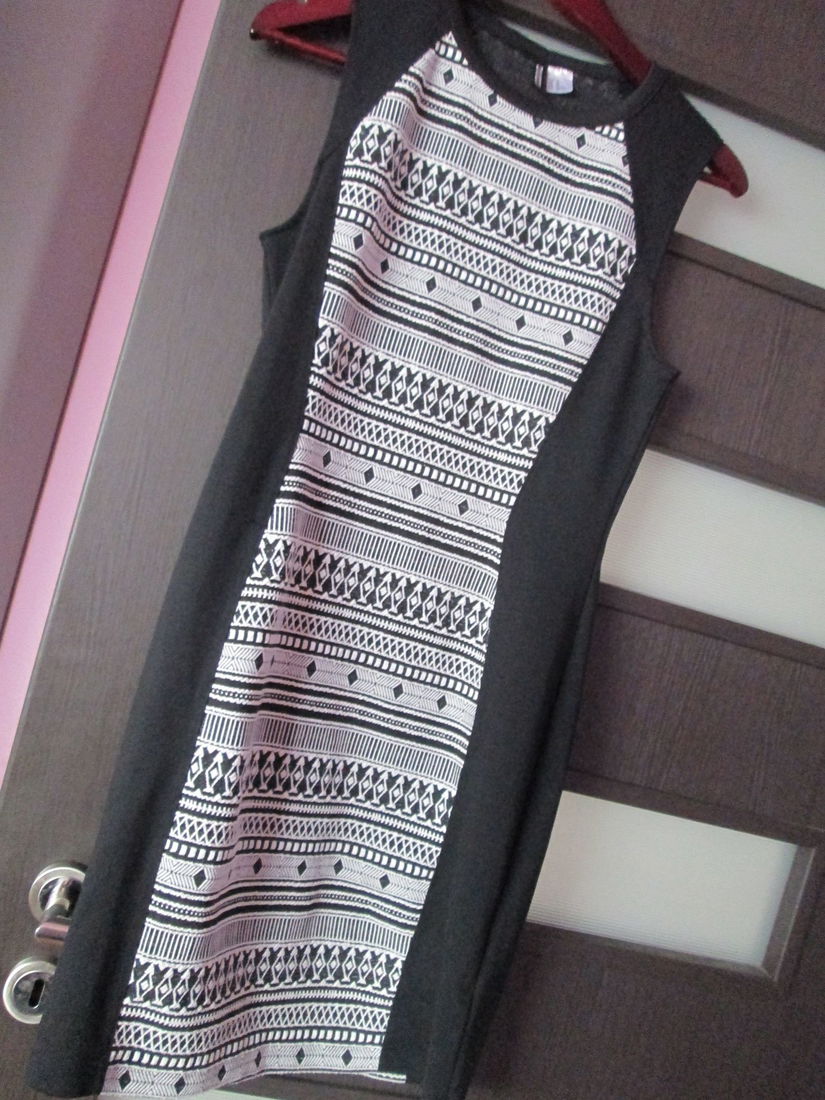 rochie H&M deosebita 40