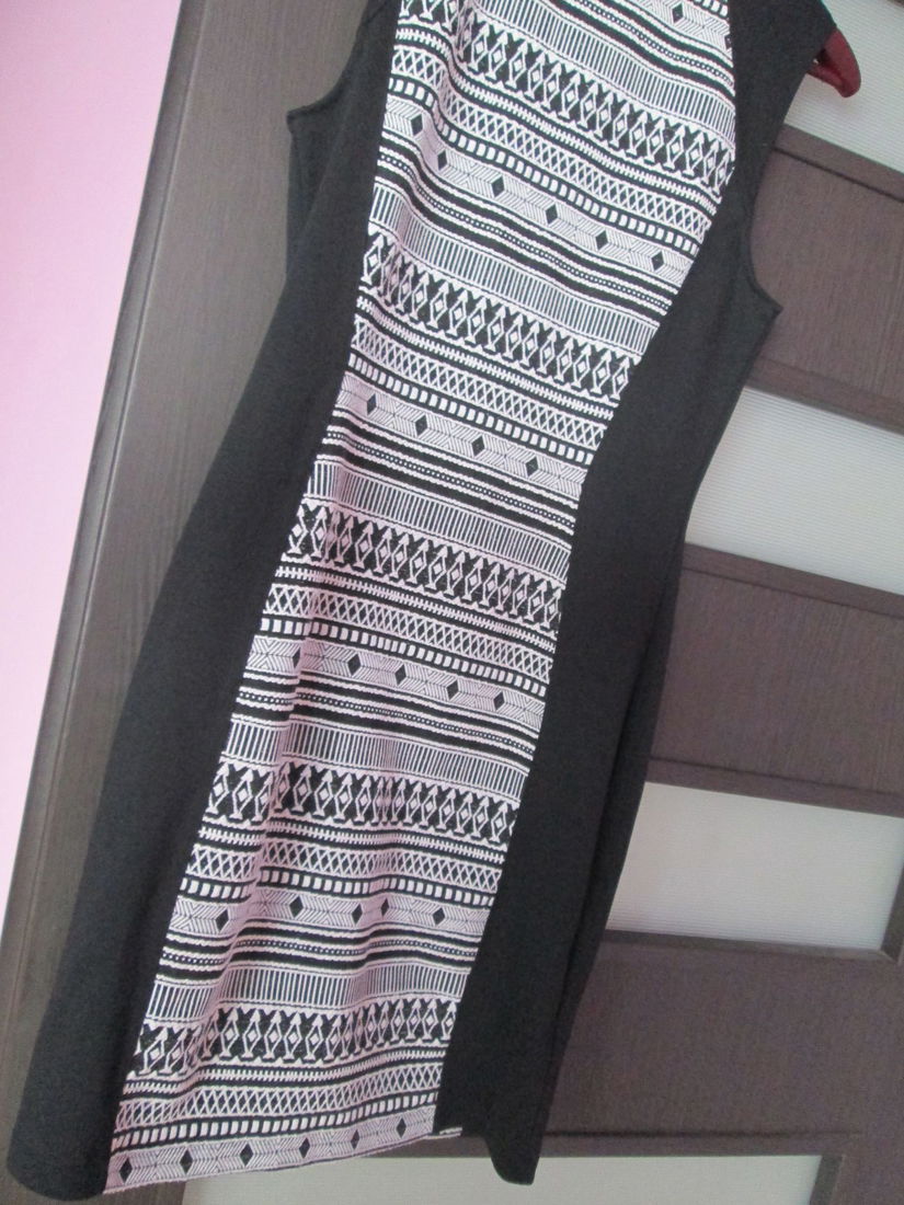 rochie H&M deosebita 40