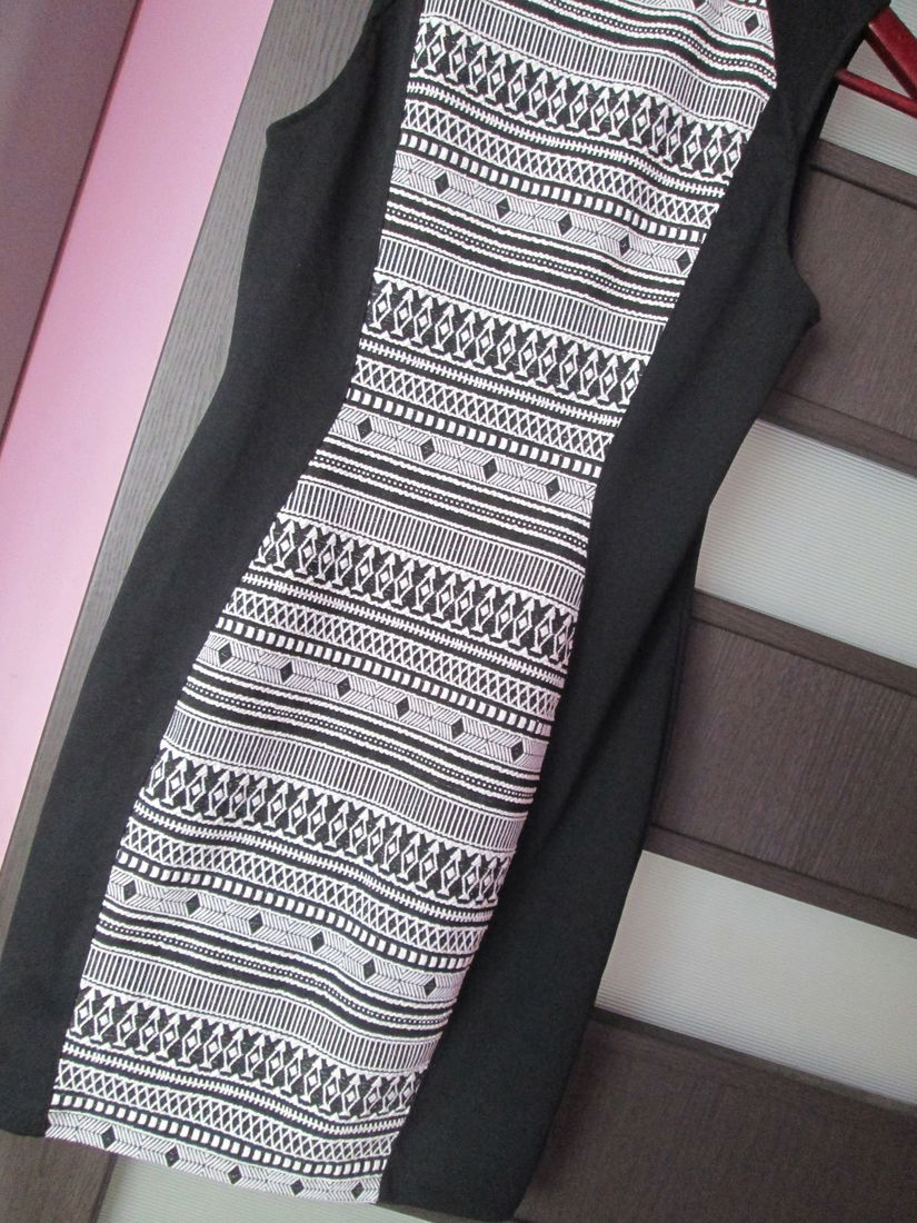 rochie H&M deosebita 40