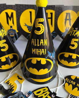 Coifuri Batman