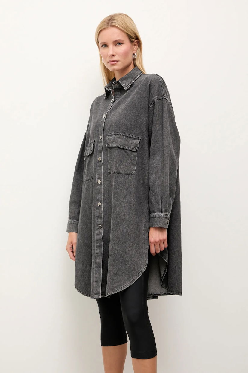 Answear Lab cămașă din denim culoarea negru, cu guler clasic, relaxed