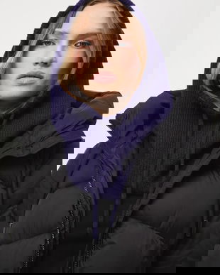 Medicine masca culoarea violet