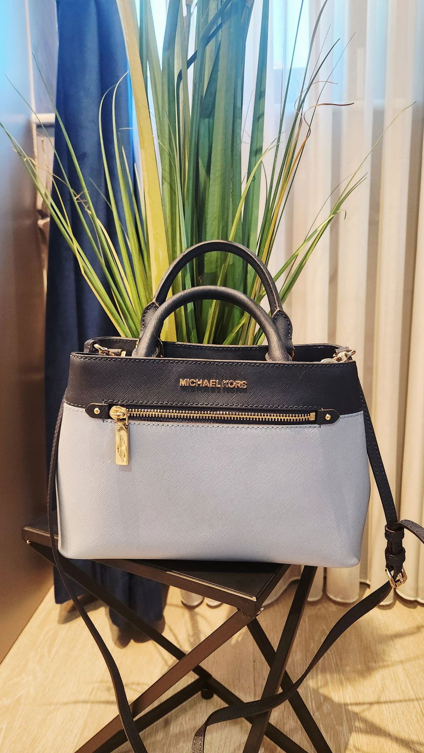 Geantă originală Michael Kors  Elegantă & Versatilă
