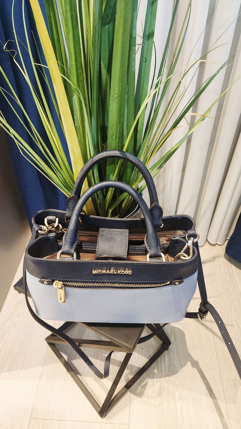 Geantă originală Michael Kors  Elegantă & Versatilă