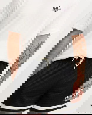 adidas Originals pantaloni scurți Lifestyle Basketball culoarea negru, JD5198