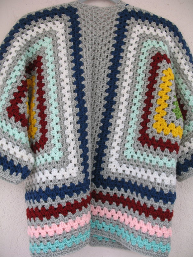 Cardigan crosetat