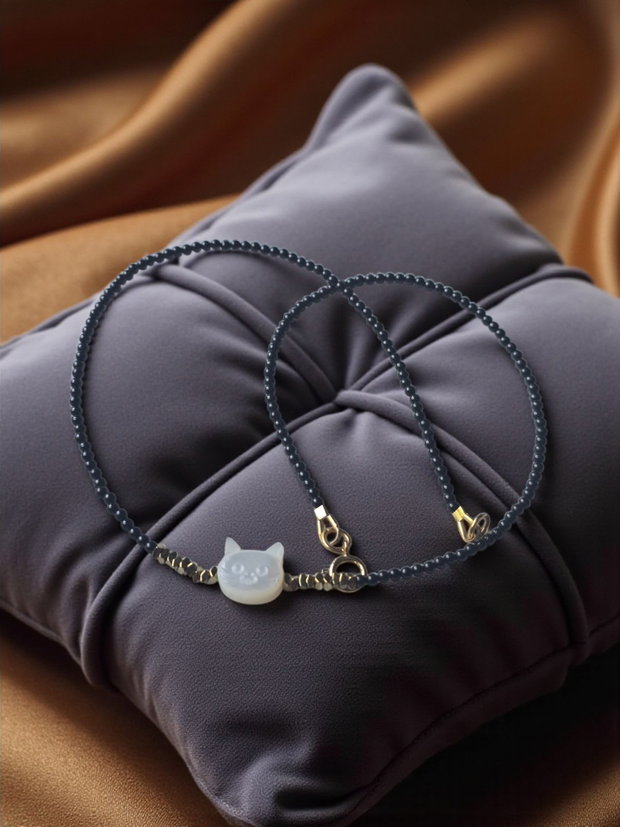 Colier din spinel negru