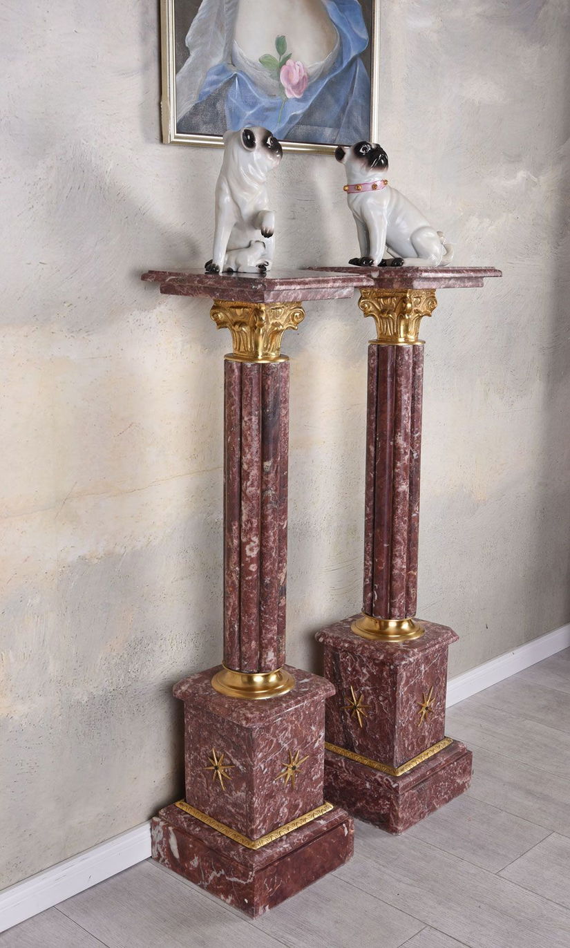 Set doua piedestaluri baroc din marmura