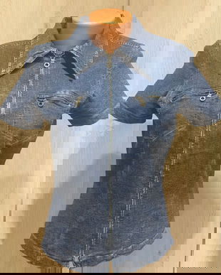 CAMASA BLUGI STEFANEL MODEL DEOSEBIT MARIME M