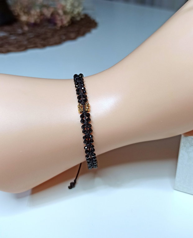 Brățară fină, delicată din pietre semiprețioase de Spinel negru și mărgeluțe din Aur 8K