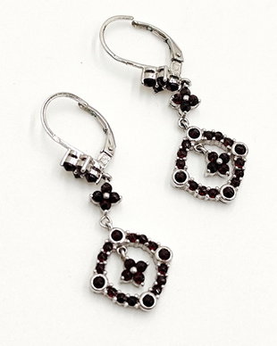Cercei din argint cu zirconii negre 4522