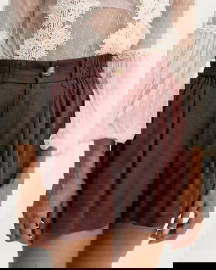 Answear.LAB pantaloni scurți cu in culoarea maro, neted, high waist