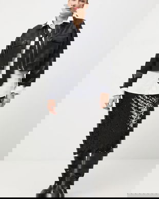 Medicine fusta culoarea negru, midi, drept