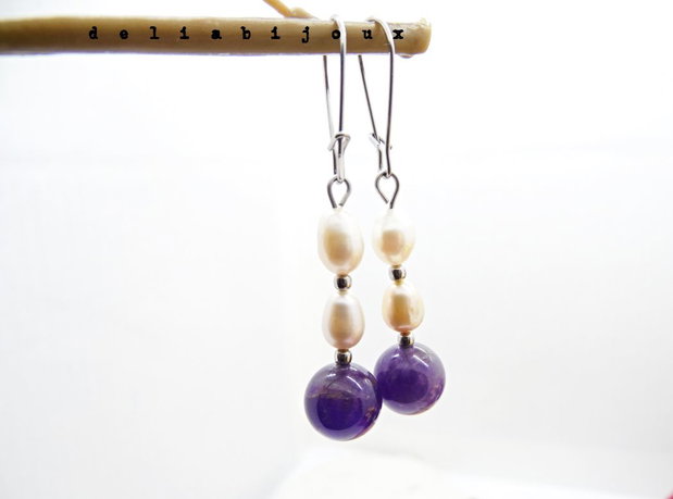 Cercei handmade cu ametist natural și perle de cultură bijuterii elegante unicat (cod1303)