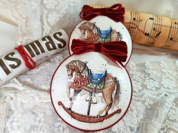 Calutul balansoar - decoratiune pentru bradul de Craciun