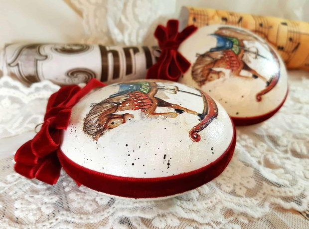 Calutul balansoar - decoratiune pentru bradul de Craciun