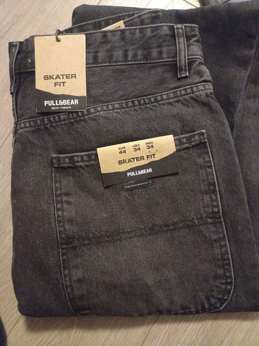 BLUGI PULL & BEAR