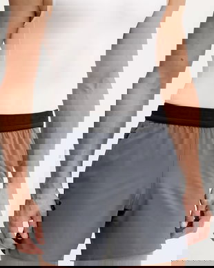 Under Armour pantaloni scurți de antrenament Peak culoarea bej, 1376782