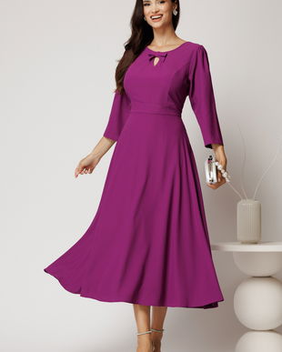 Rochie midi magenta din viscoza in clos cu funda si decupaj la decolteu