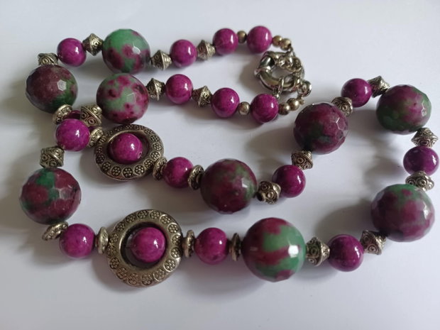 Ruby Zoisite - Aniolit