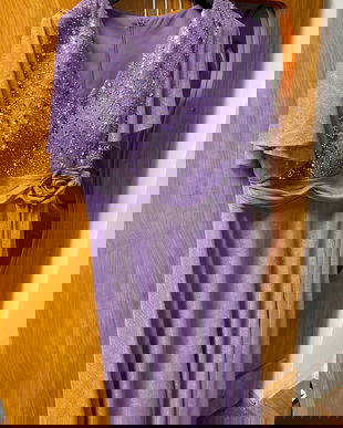 Vând rochie simplă și elegantă