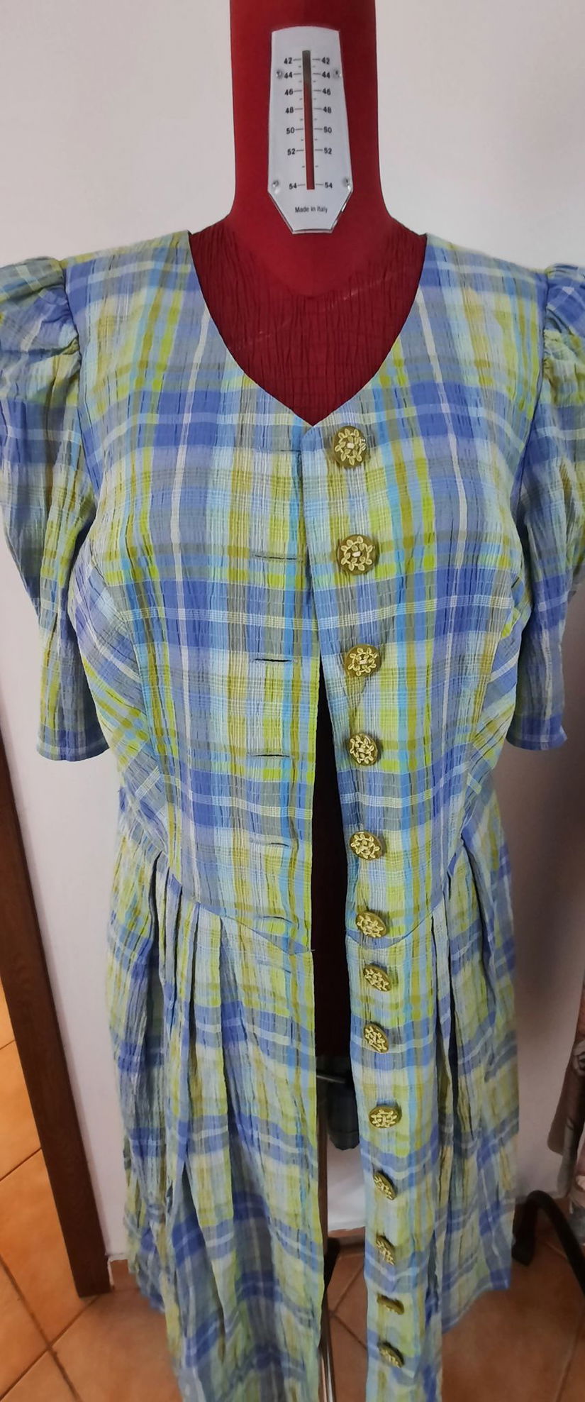 Rochie în carouri