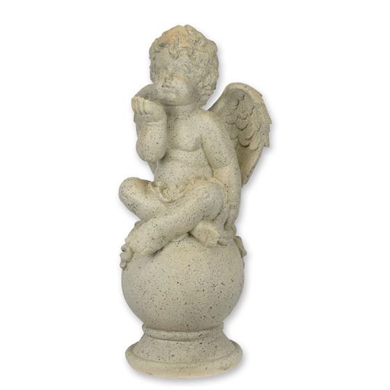 Ingeras ce trimite un sarut-statueta pentru gradina din rasini