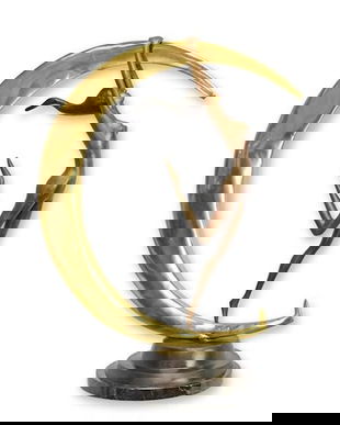 Femeie nud cu semiluna-statueta din bronz pe un soclu din marmura