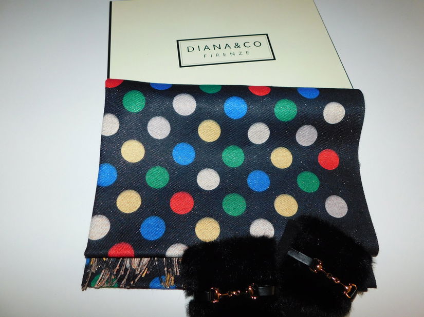 Esarfa noua,  ambalaj original, Diane & Co Firenze  manusi DianeCo Firenze