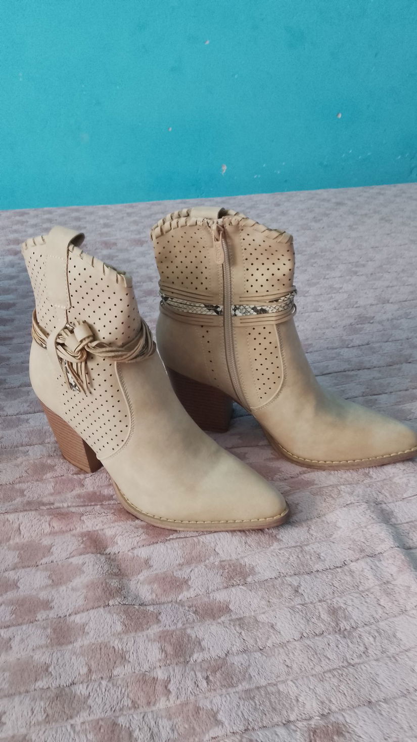 Botine
