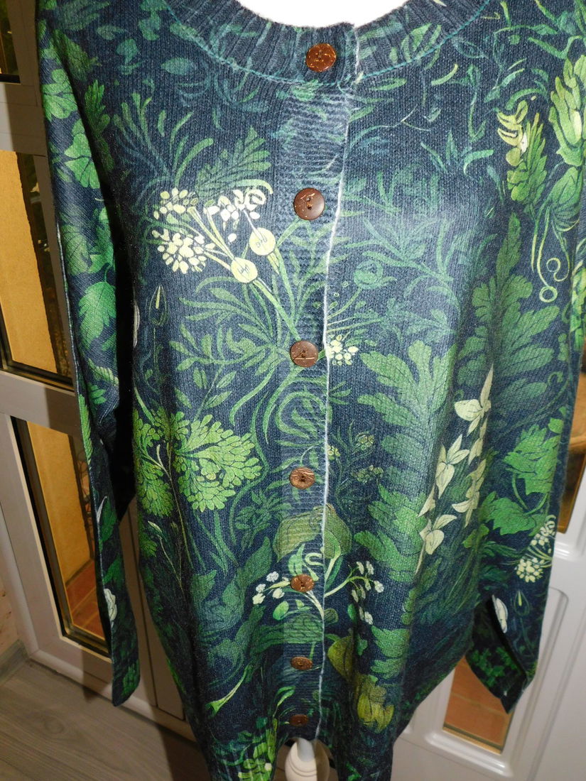 Cardigan nou , deosebit ,  masura  52 - 54