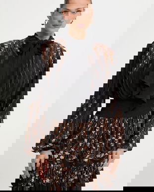 Farm Rio rochie culoarea negru, mini, evazați, 339815