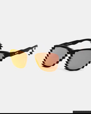 Goodr ochelari de soare Whiskey Shots with Satan culoarea negru, G00583.OG.01