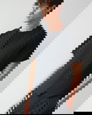 Medicine vesta culoarea negru