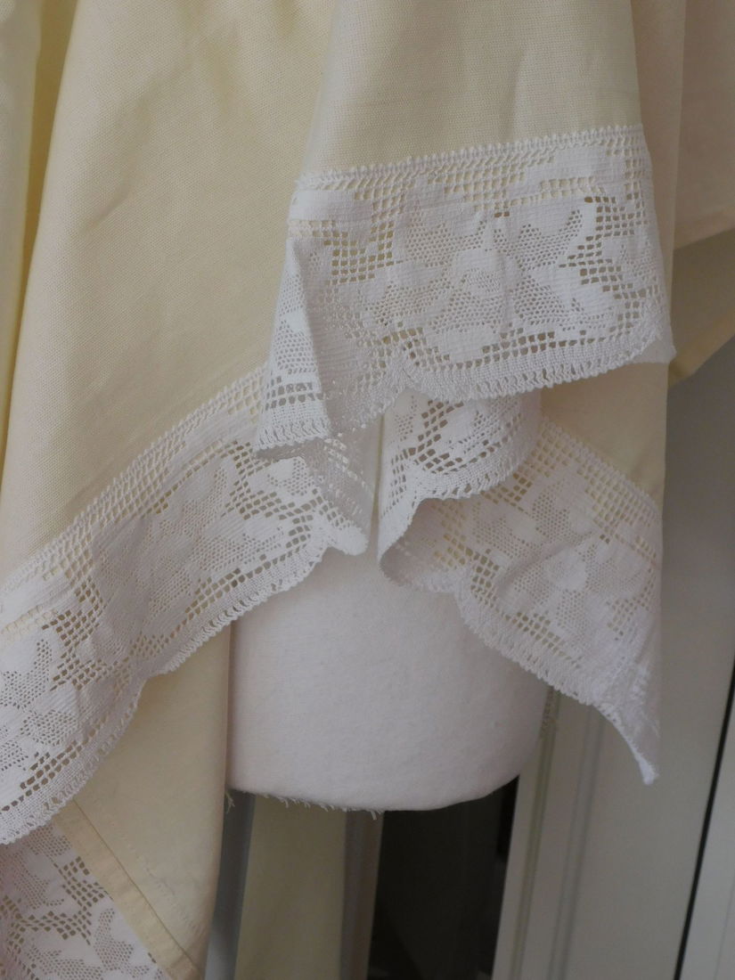 2   draperii / perdele / noi , bumbac ,  dantela  bumbac  deosebita