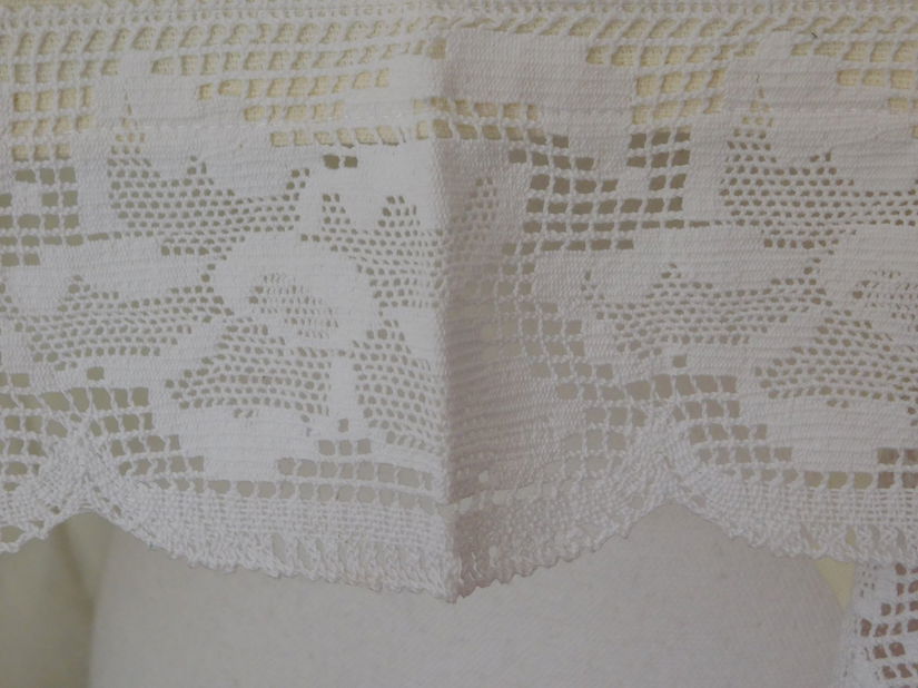 2   draperii / perdele / noi , bumbac ,  dantela  bumbac  deosebita